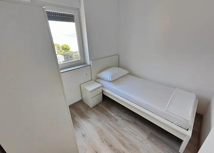 Eva 2 Apartament *